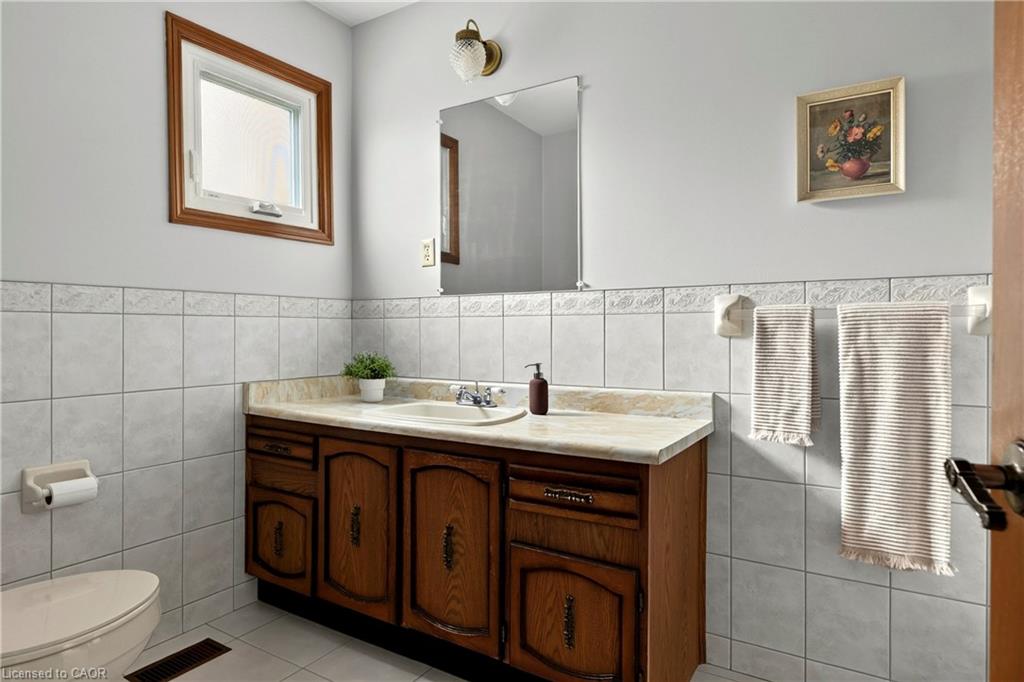 72 Henley Drive Property Photo 39