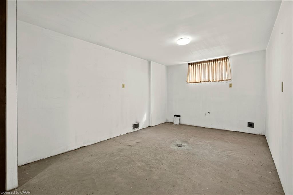 72 Henley Drive Property Photo 42