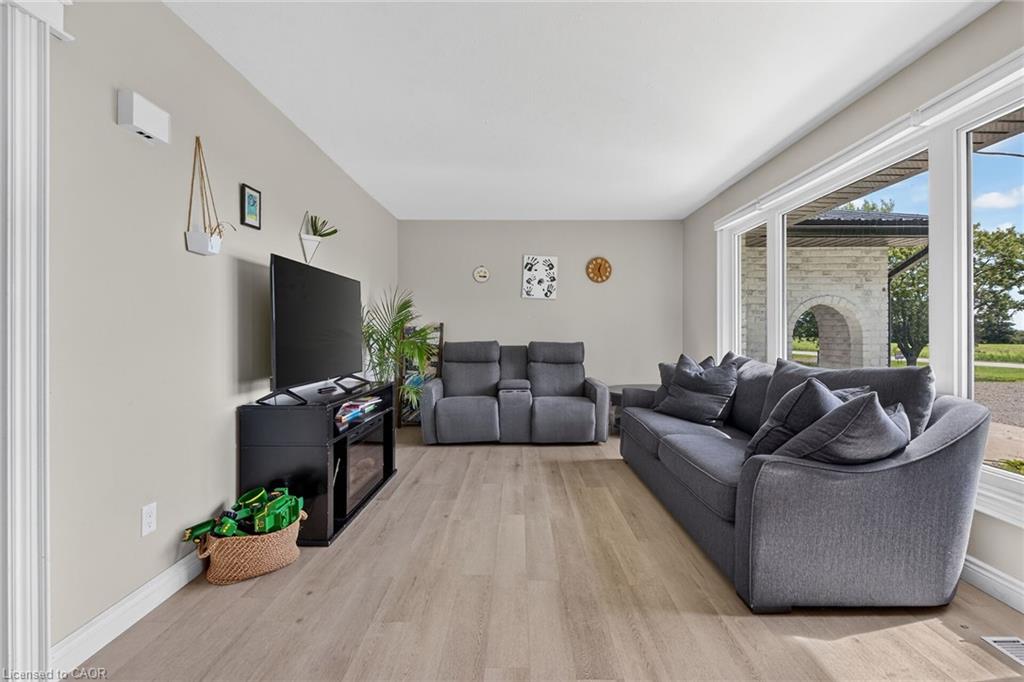 341 Concession 4 Road Property Photo 15