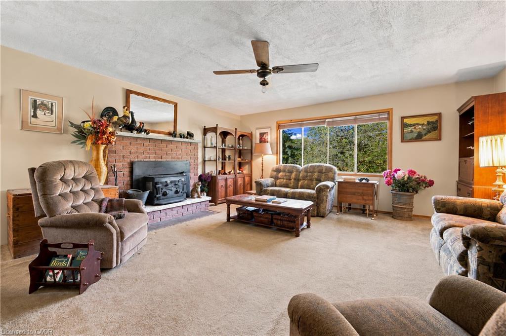 994 Safari Road Property Photo 20