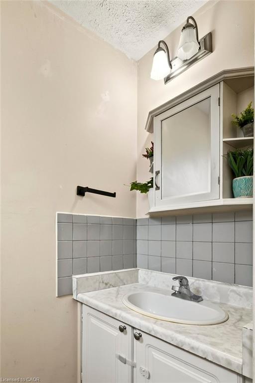 14-120 Quigley Road Property Photo 17