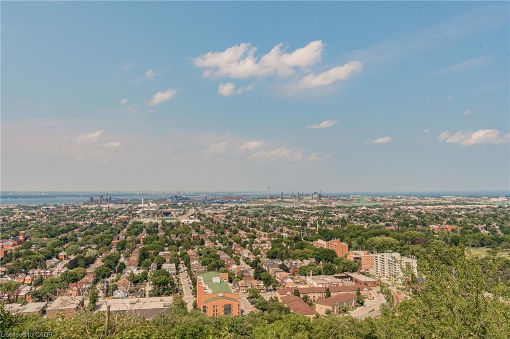 205c-5 East 36th Street Property Photo 2