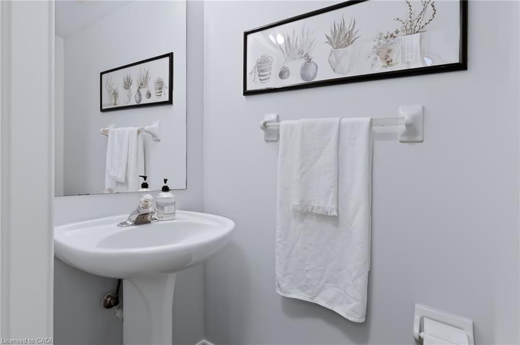 2254 Dunforest Crescent Property Photo 24