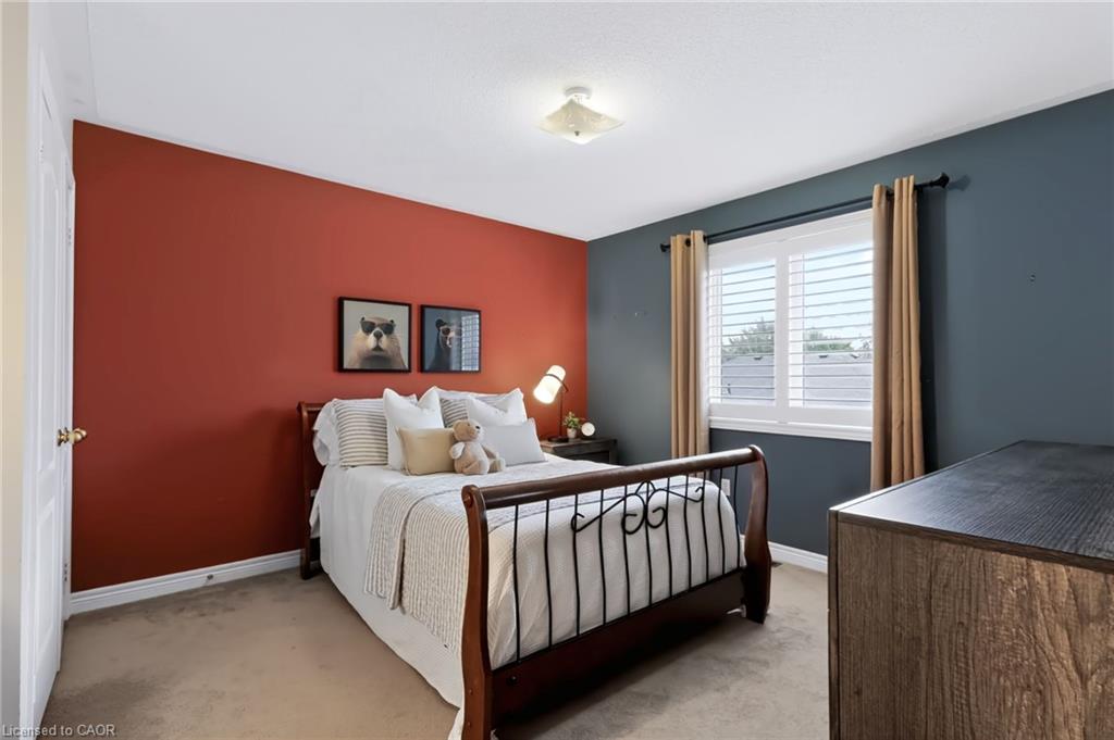 2254 Dunforest Crescent Property Photo 34