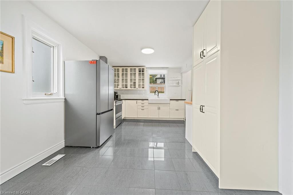 22 Arkledun Avenue Property Photo 9