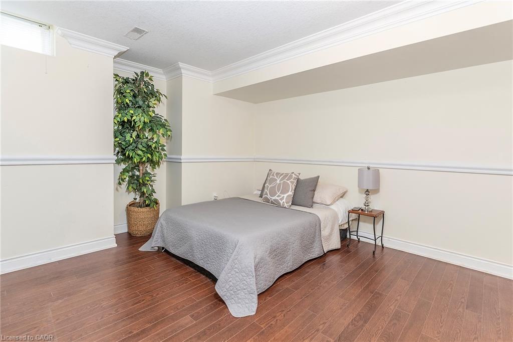 151 Moore Crescent Property Photo 31