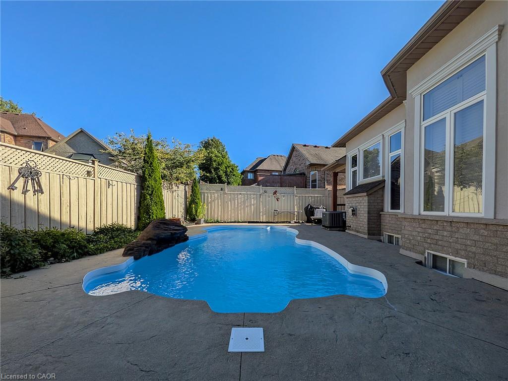 151 Moore Crescent Property Photo 36