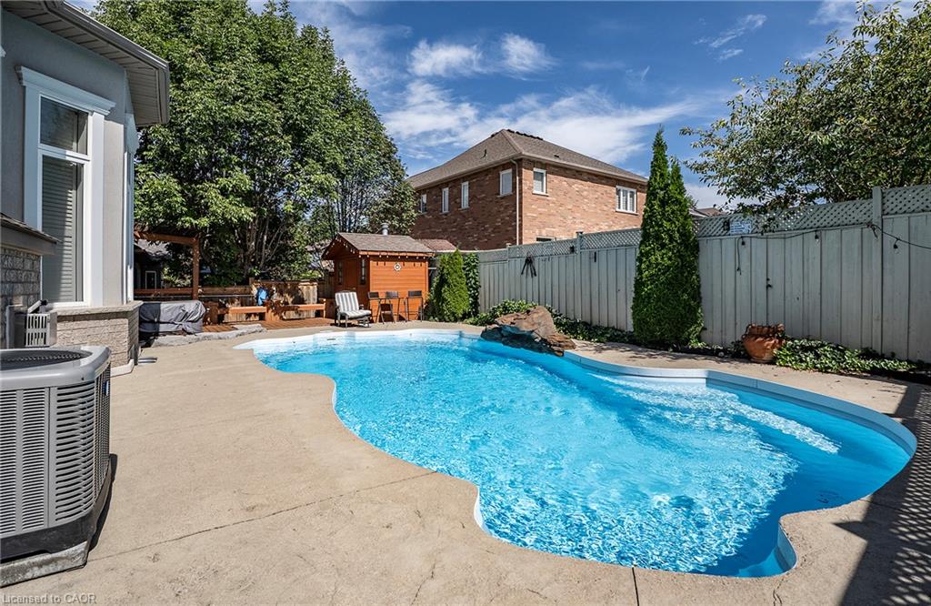 151 Moore Crescent Property Photo 38
