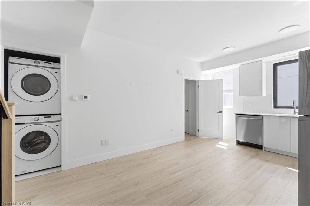 302-7277 Wilson Crescent Property Photo 7