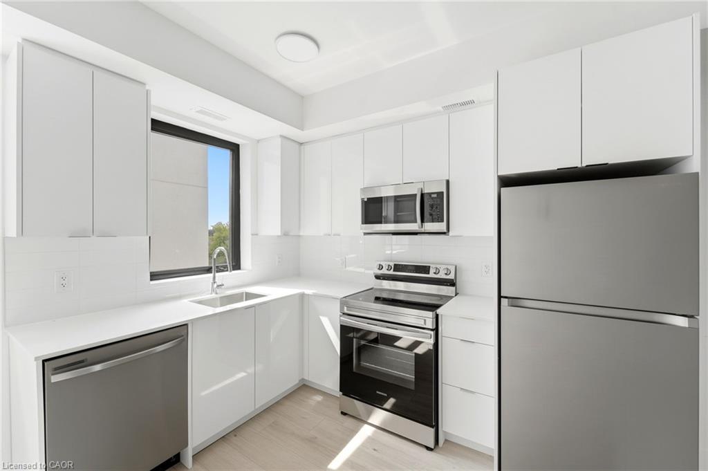 302-7277 Wilson Crescent Property Photo 9