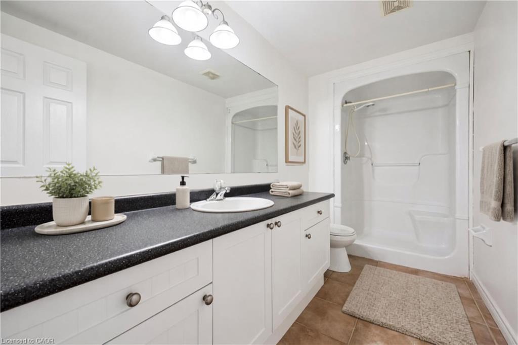 516 Dansbury Drive Property Photo 14