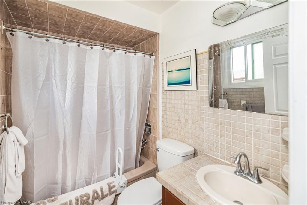 10 Atlas Street Property Photo 32