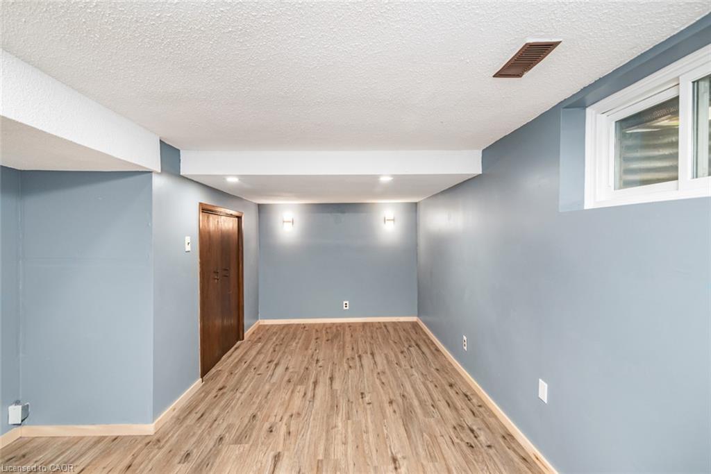 10 Atlas Street Property Photo 37