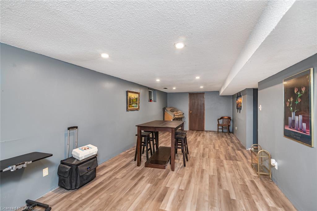 10 Atlas Street Property Photo 40