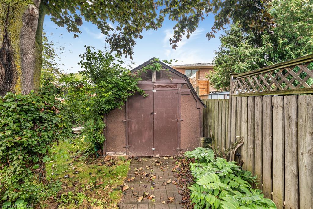 10 Atlas Street Property Photo 48