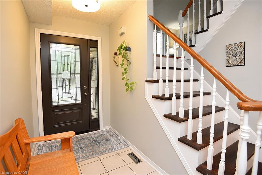 130 Charing Drive Property Photo 6