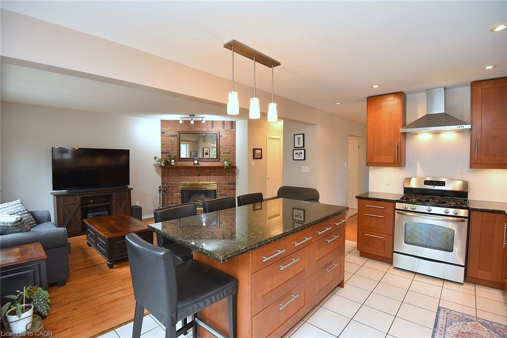 130 Charing Drive Property Photo 13