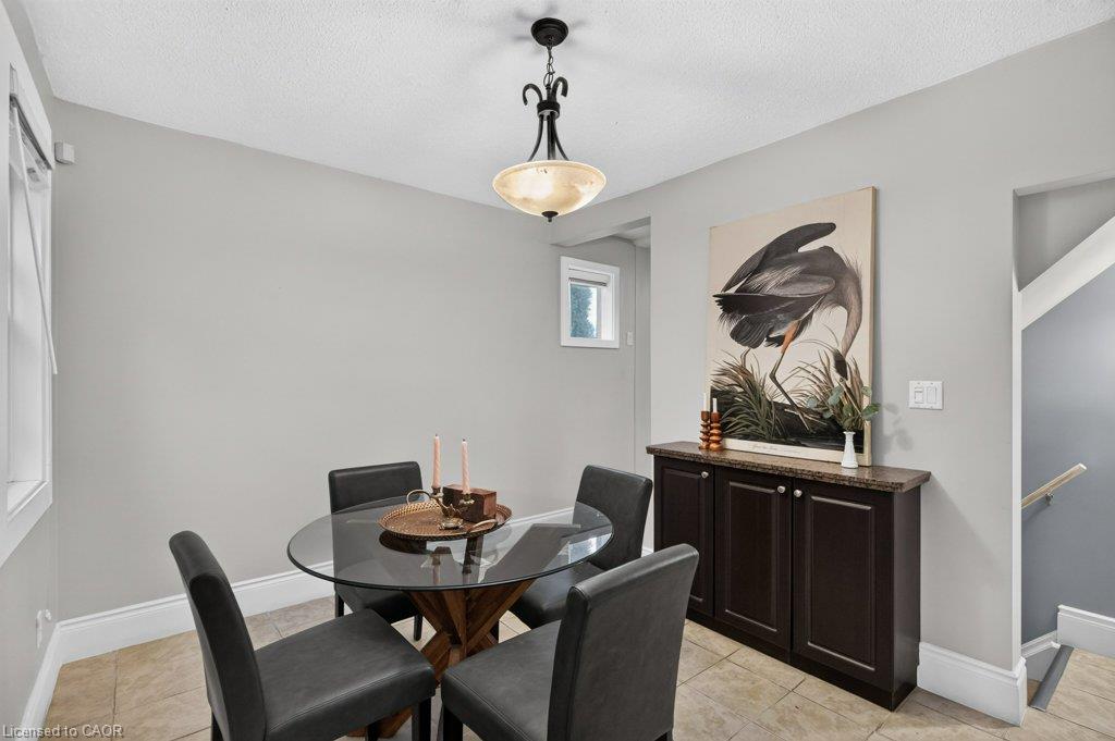 50 Wexford Avenue S Property Photo 18