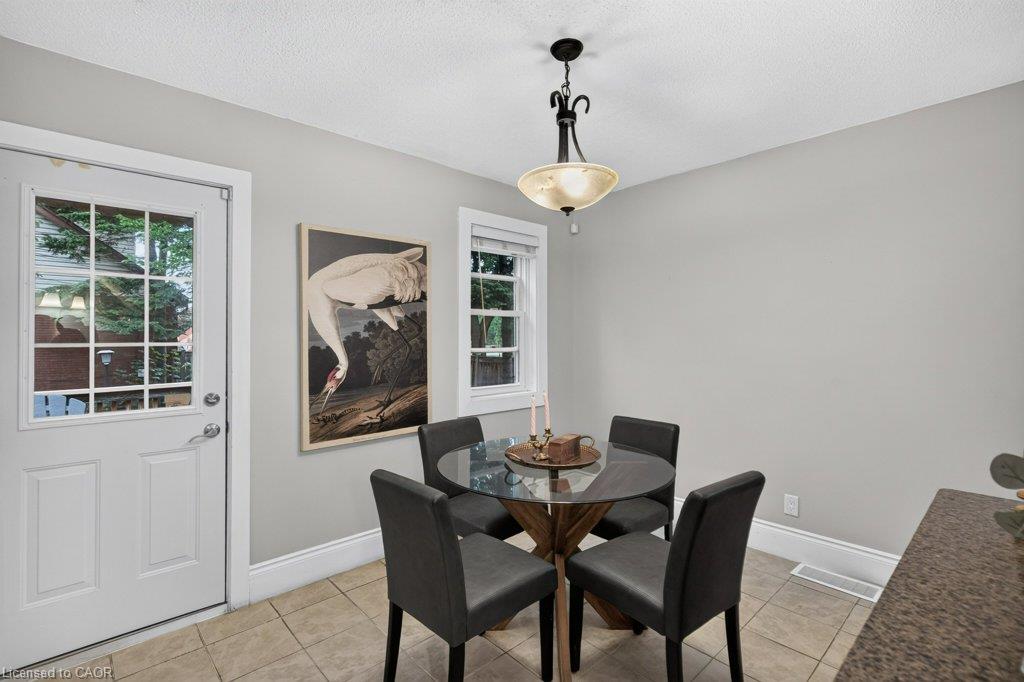 50 Wexford Avenue S Property Photo 19
