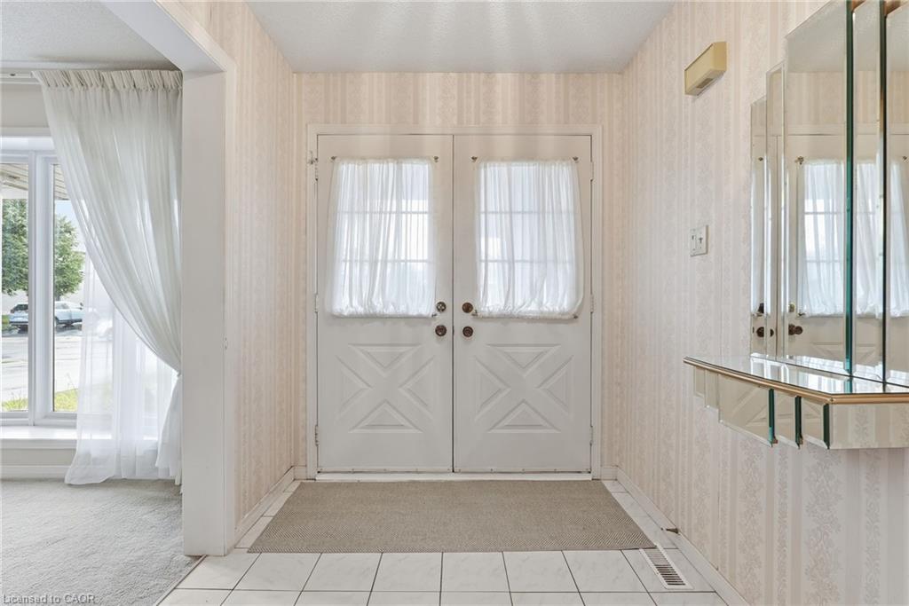 158 Rushdale Drive Property Photo 6