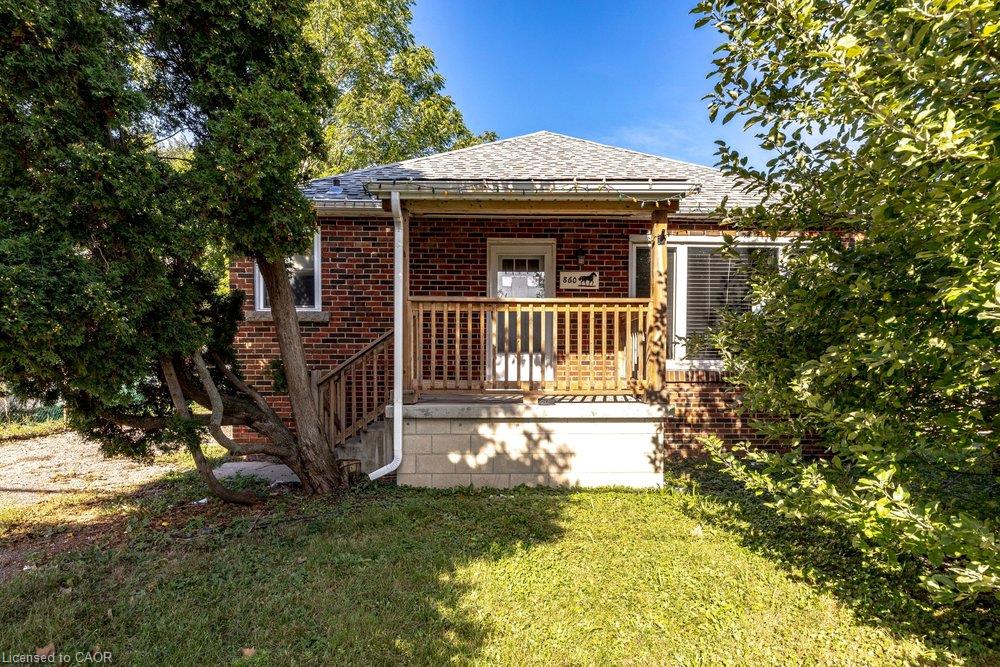 860 Garth Street Property Photo 1