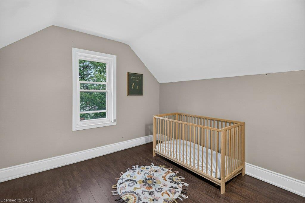 50 Wexford Avenue S Property Photo 29