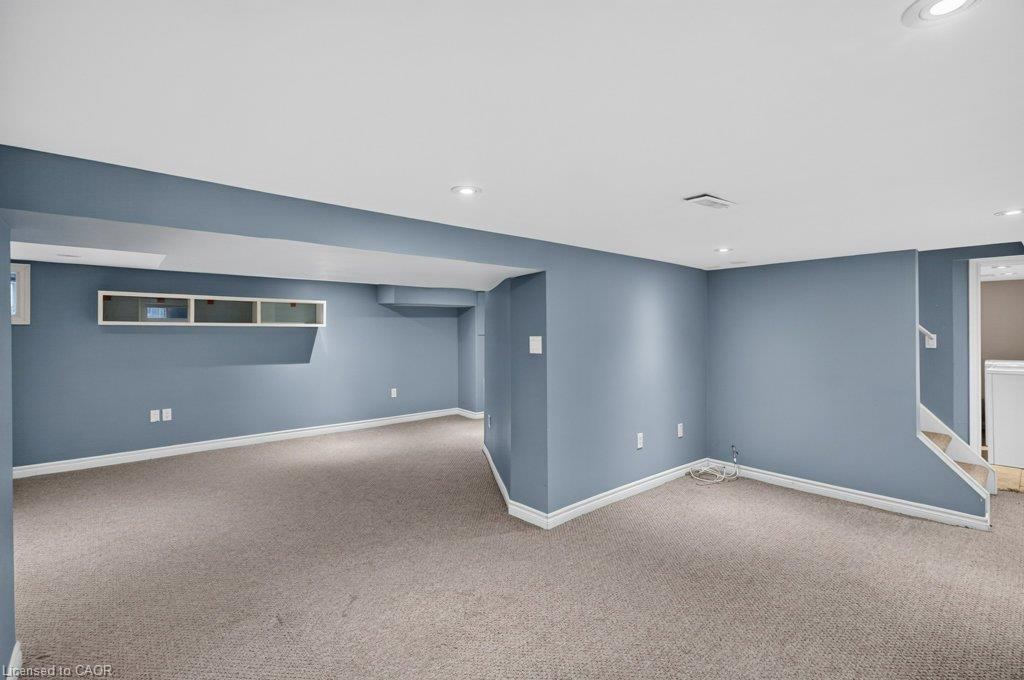 50 Wexford Avenue S Property Photo 34