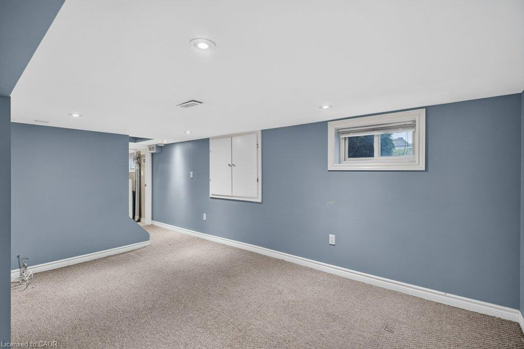 50 Wexford Avenue S Property Photo 35