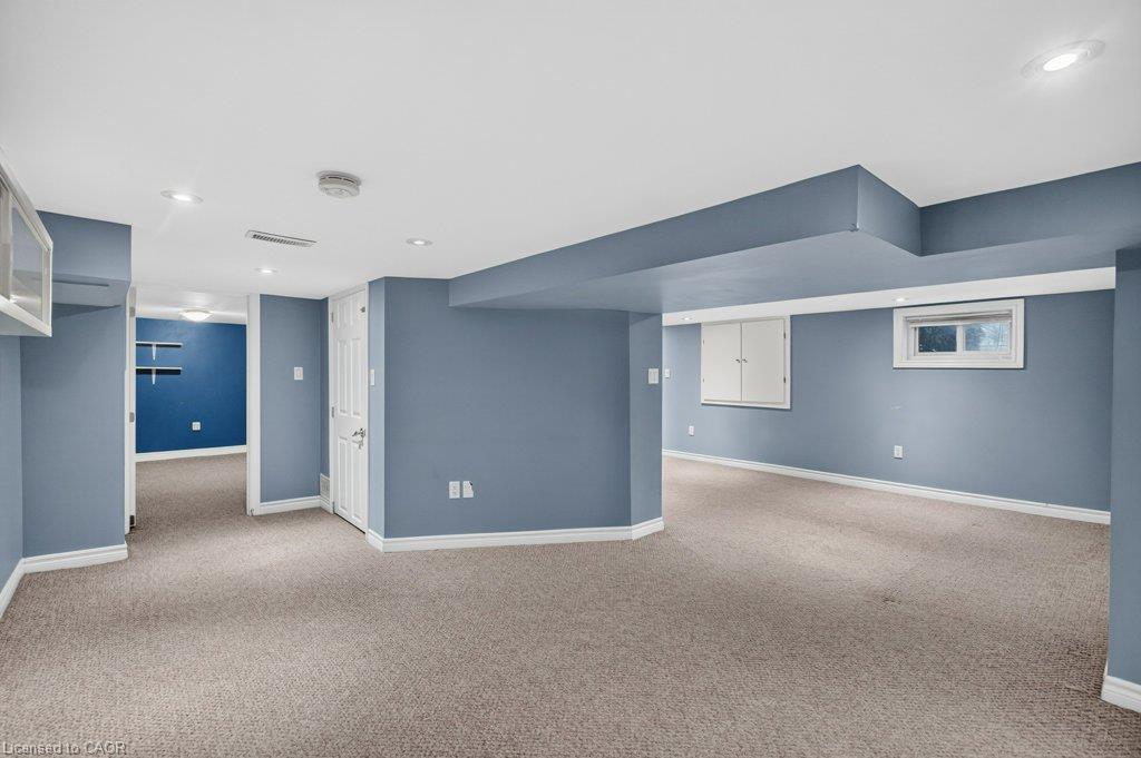 50 Wexford Avenue S Property Photo 37