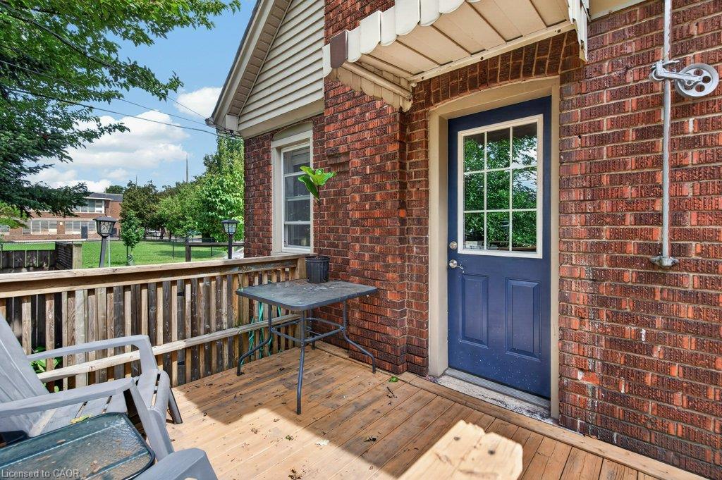 50 Wexford Avenue S Property Photo 44