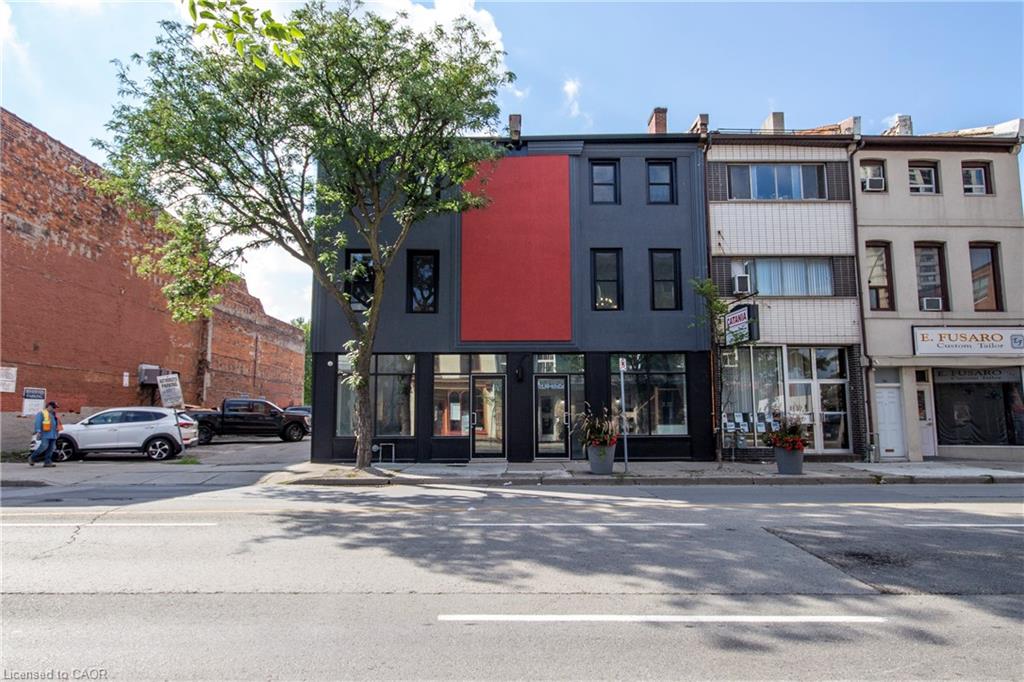 90 John Street S Property Photo 12