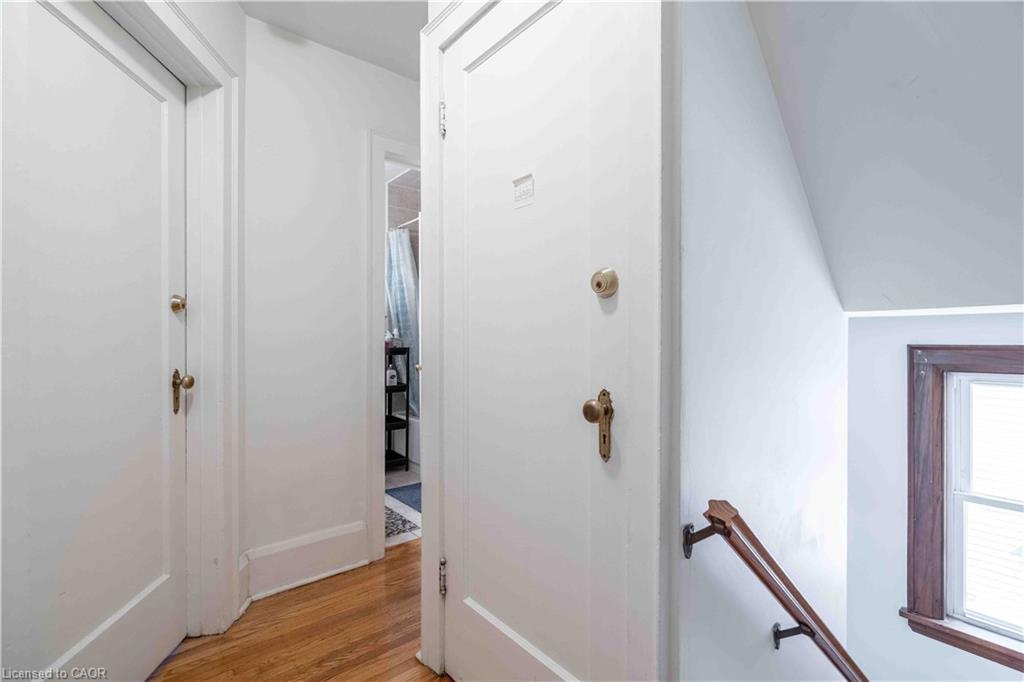 1257 King Street W Property Photo 15