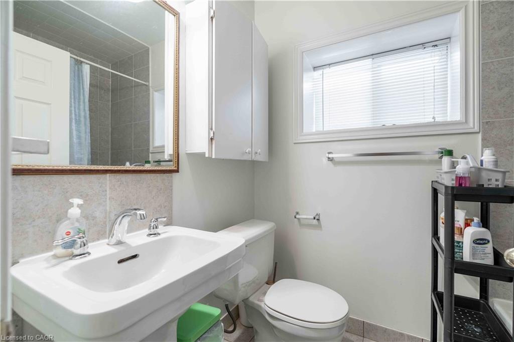 1257 King Street W Property Photo 16