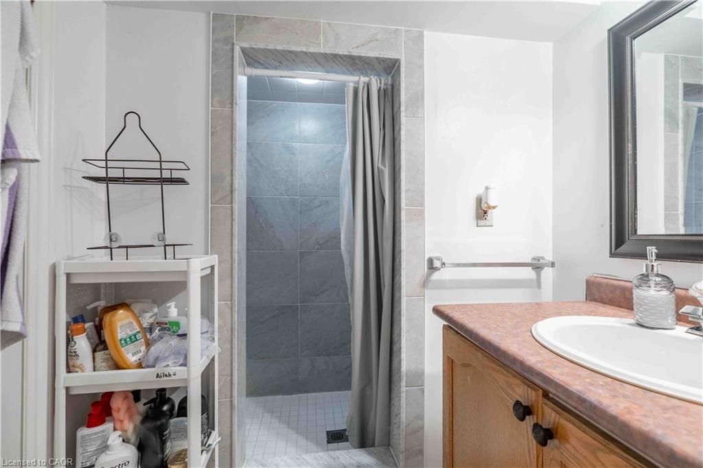 1257 King Street W Property Photo 24