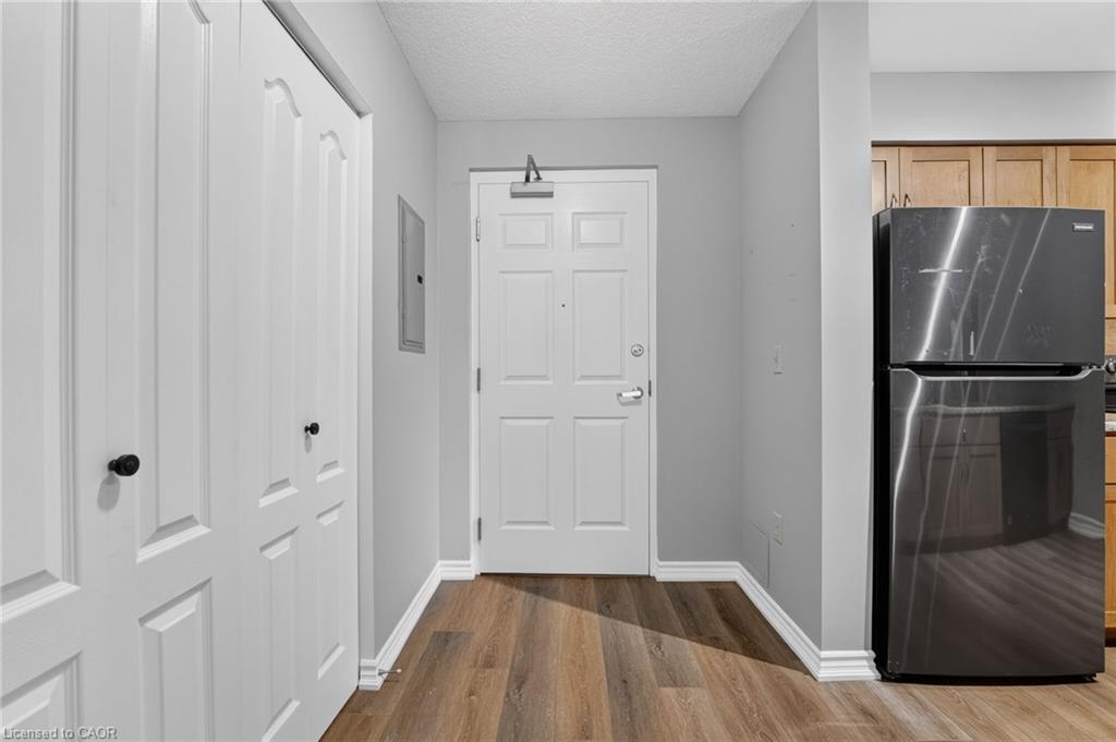 113-317 Lock Street W Property Photo 3