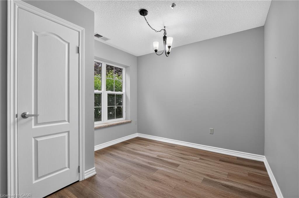 113-317 Lock Street W Property Photo 12