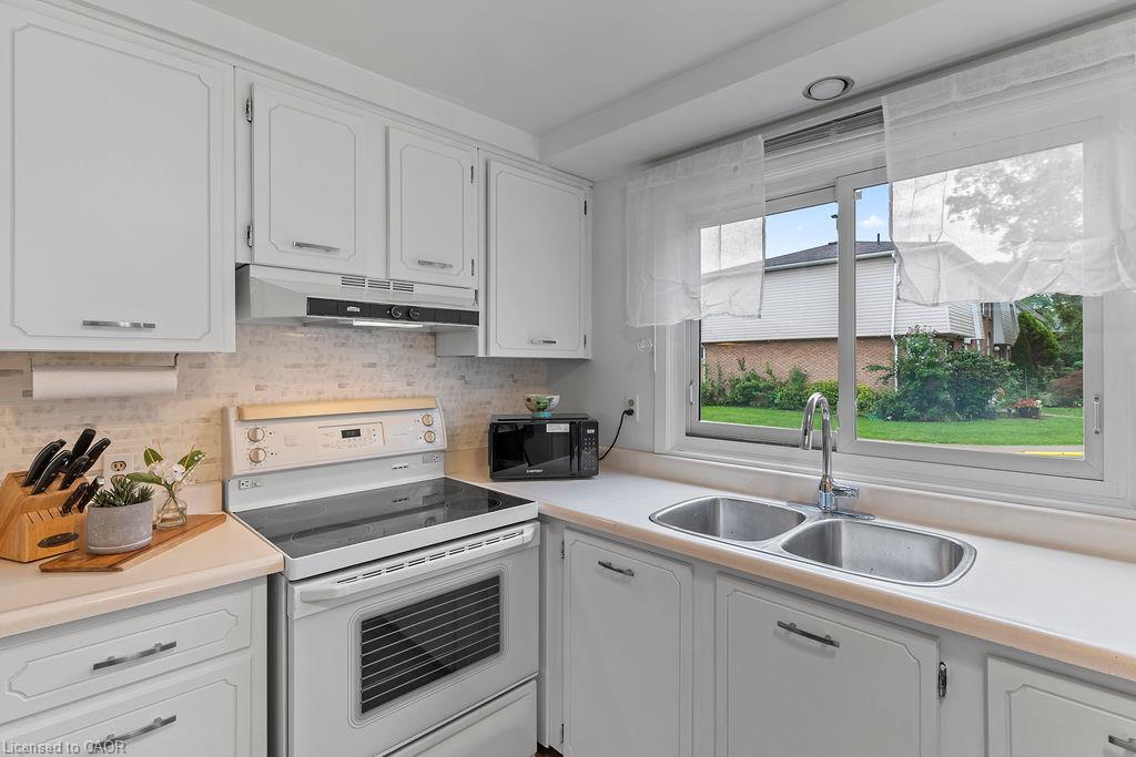 43-151 Gateshead Crescent Property Photo 8