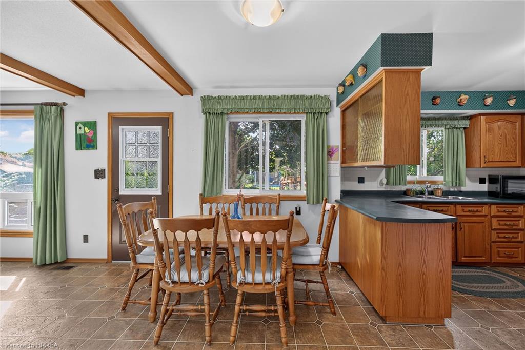 5 Rathbun Place Property Photo 18