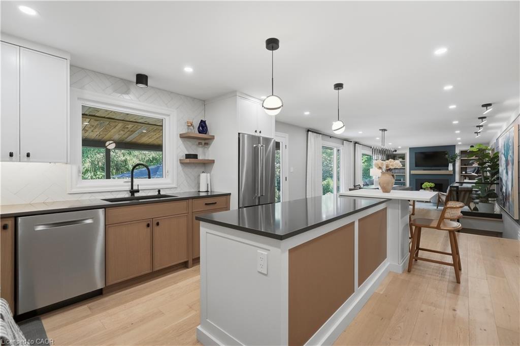 54 Mayfair Avenue Property Photo 19
