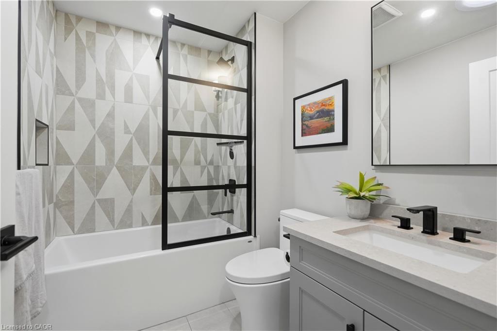54 Mayfair Avenue Property Photo 29