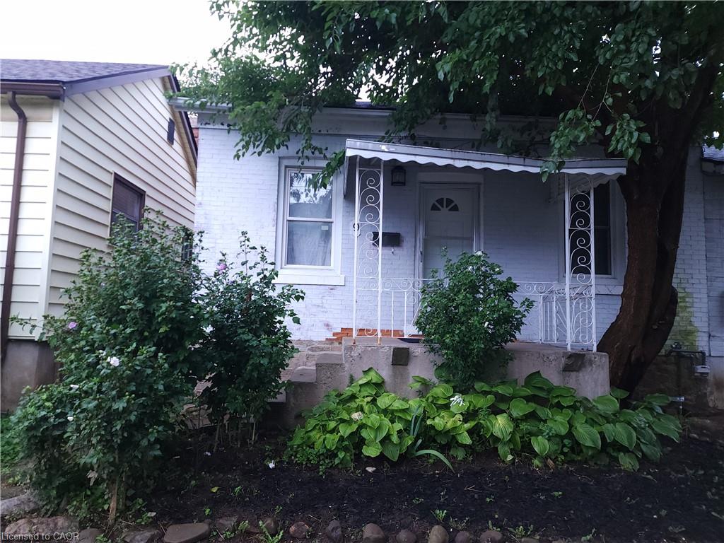 9 Woodland Avenue Property Photo 2