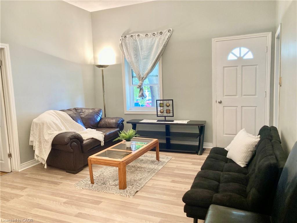 9 Woodland Avenue Property Photo 4