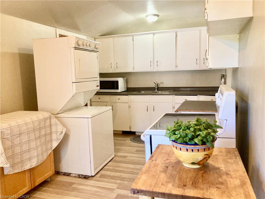 9 Woodland Avenue Property Photo 9