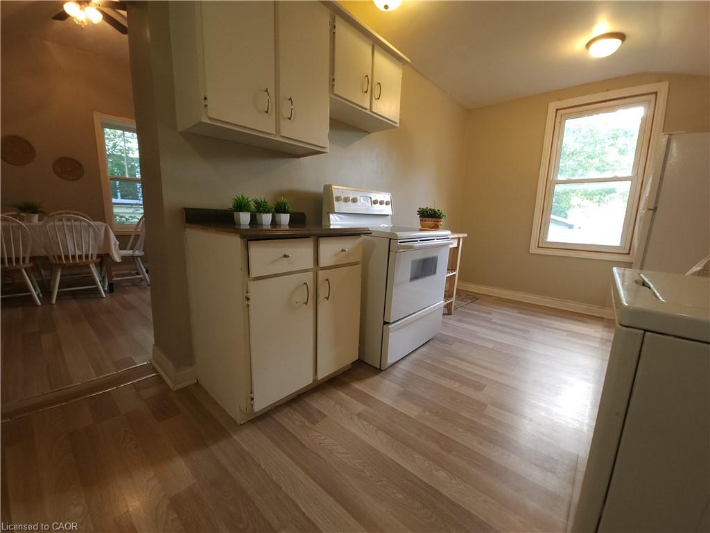 9 Woodland Avenue Property Photo 10