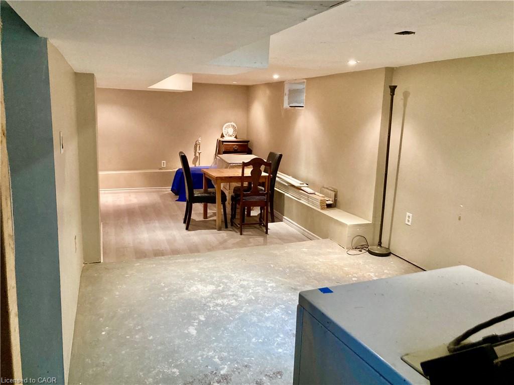 9 Woodland Avenue Property Photo 11