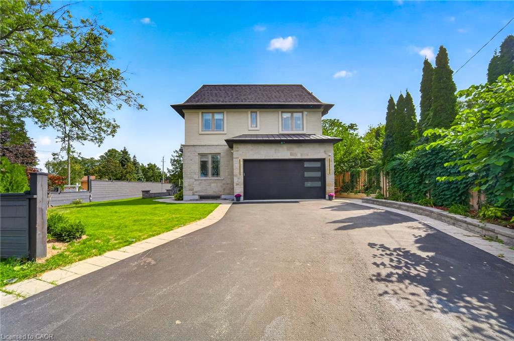 408 Seabourne Drive Property Photo 2