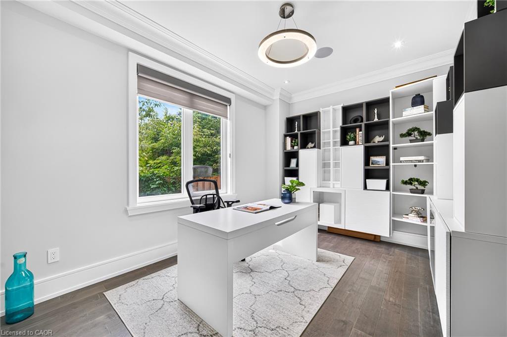 408 Seabourne Drive Property Photo 15