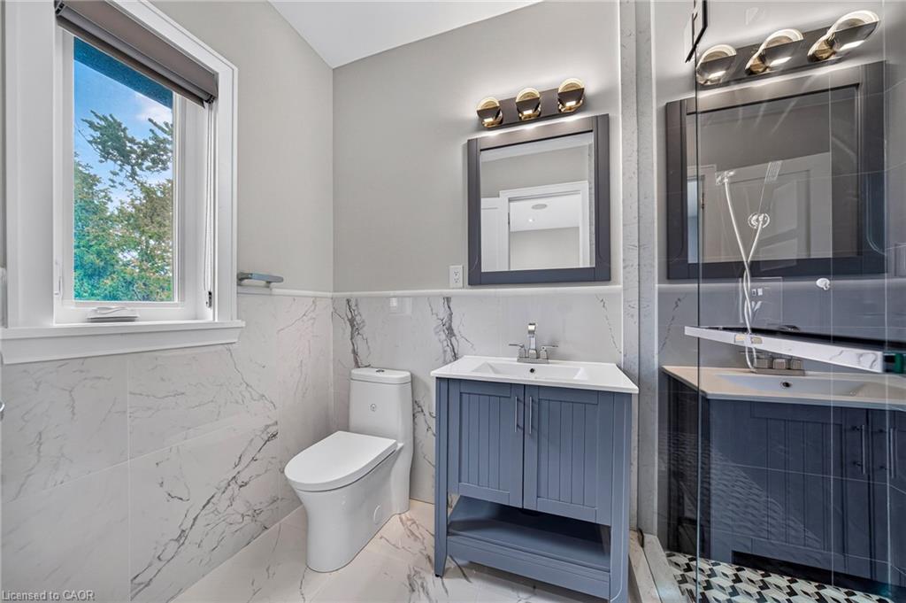 408 Seabourne Drive Property Photo 24