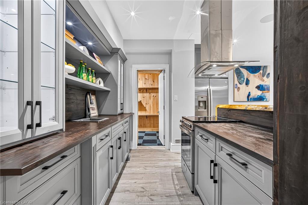 408 Seabourne Drive Property Photo 36