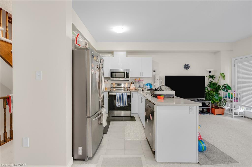 80-88 Decorso Drive Property Photo 13